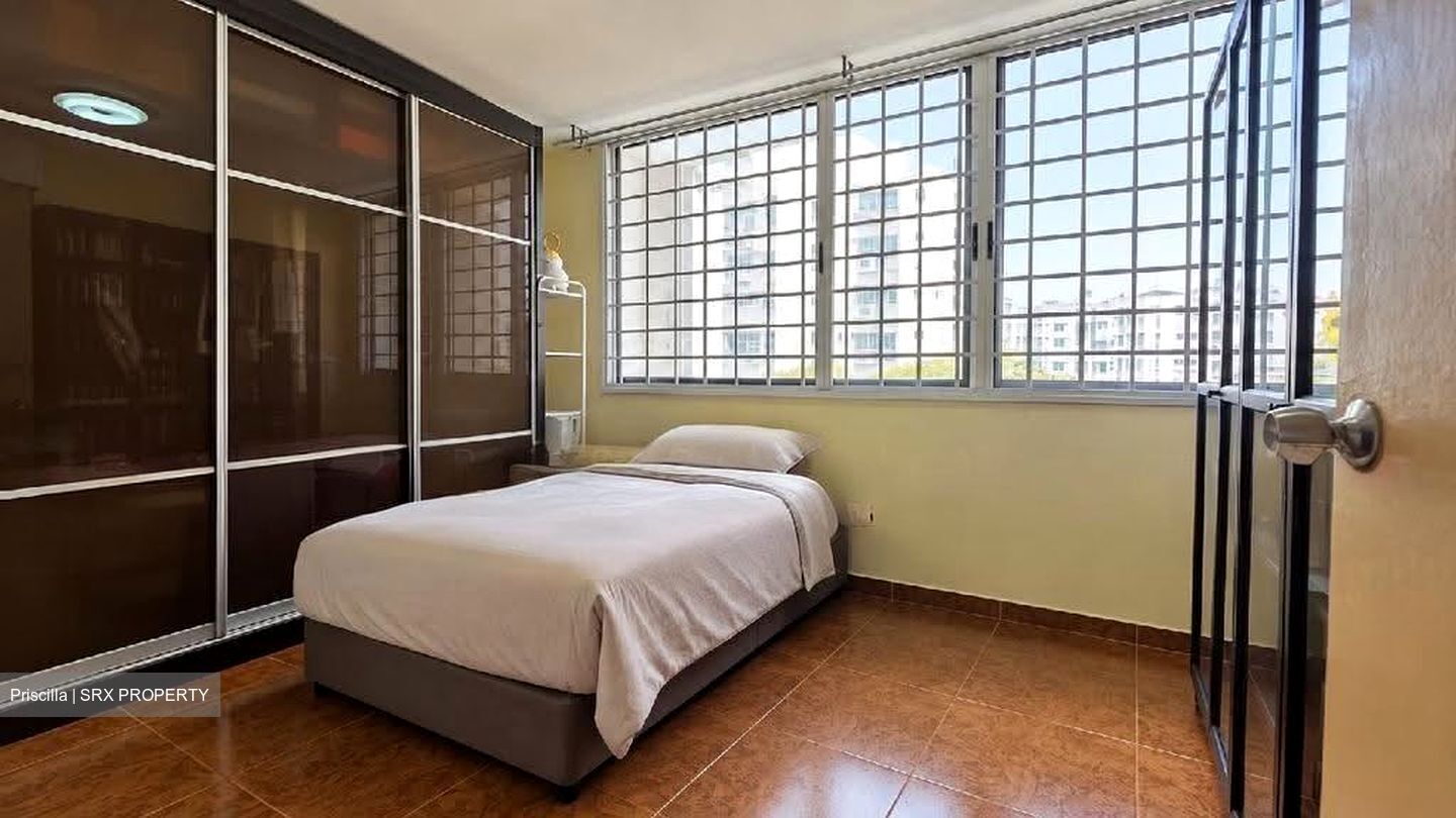 Hougang Avenue 9 (Hougang),  #637828421